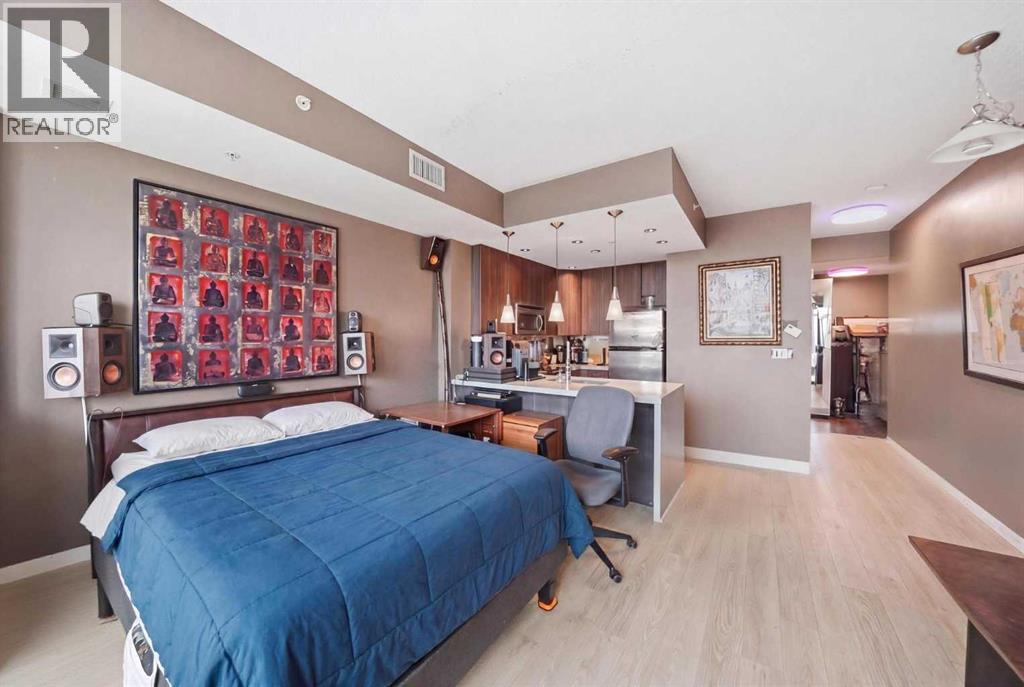 #1509 788 12 Avenue SW - 4
