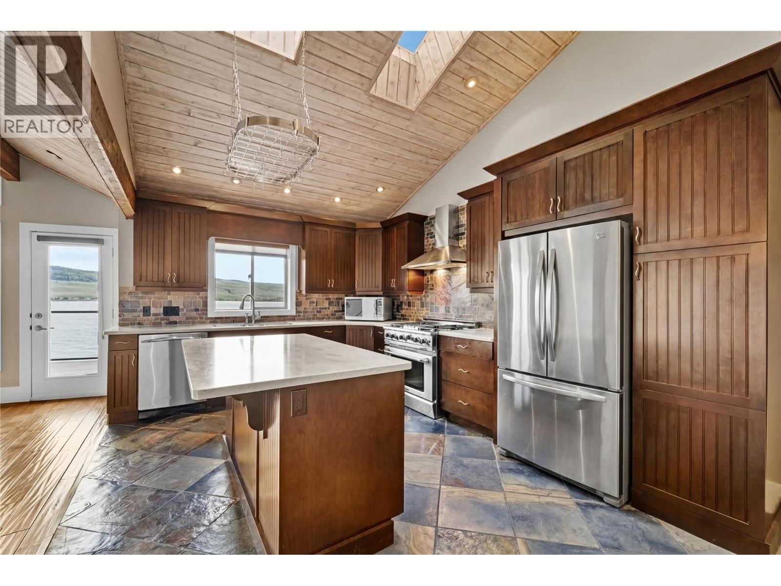 6488 Monck Park Road - 22