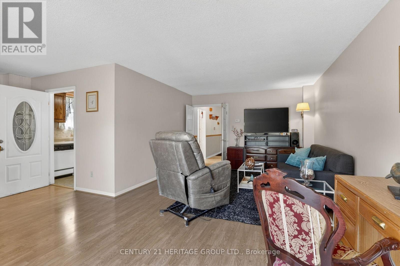 251 COLLINGS AVENUE - 11