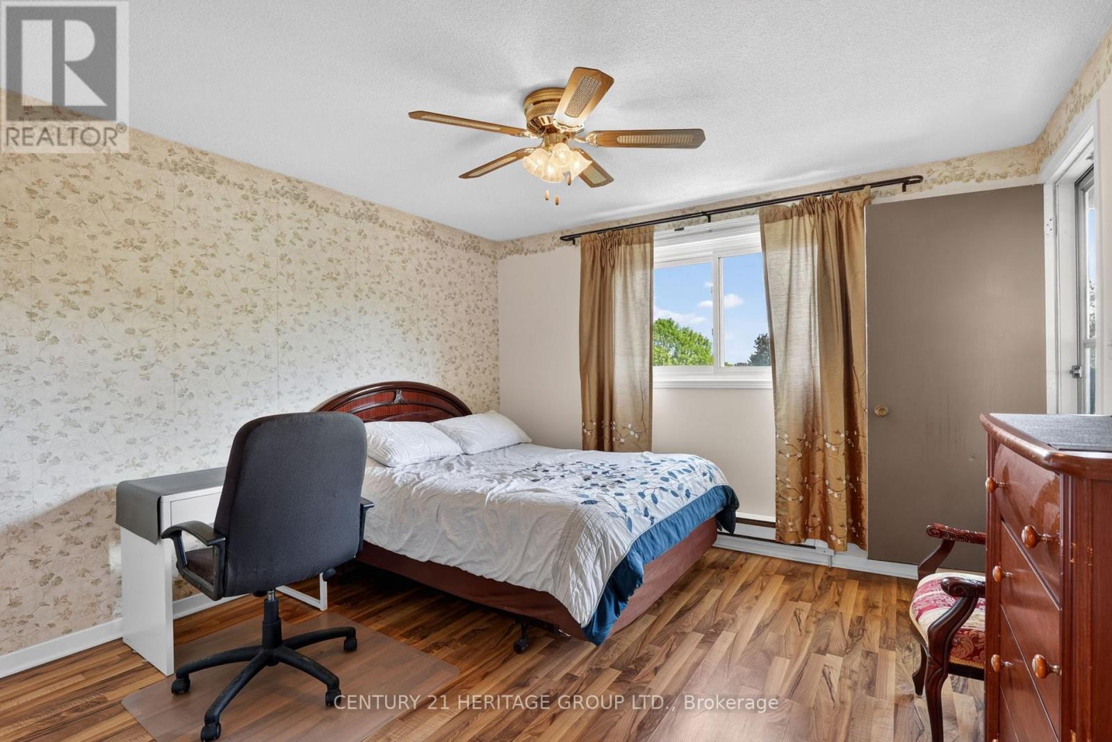251 COLLINGS AVENUE - 18