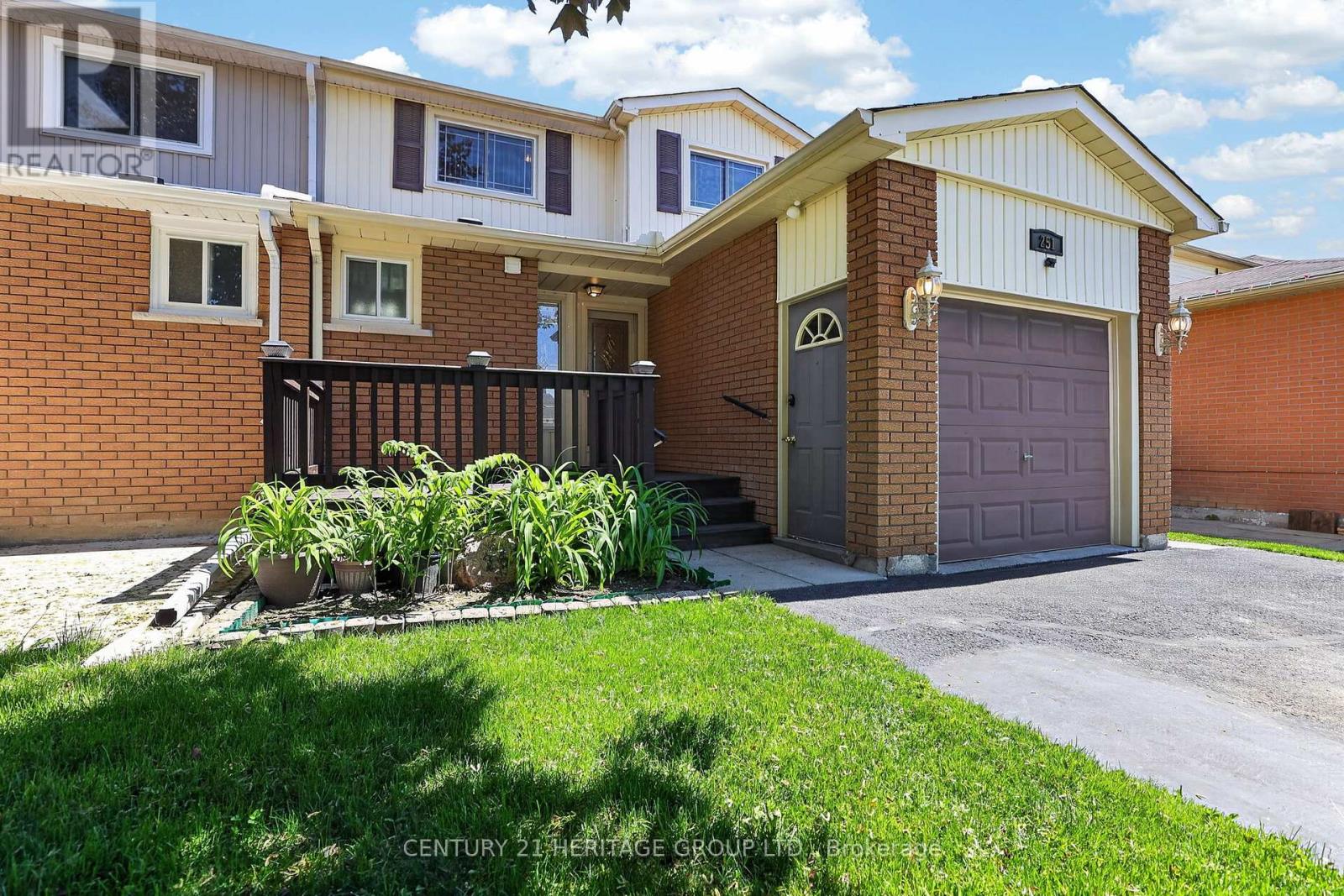 251 COLLINGS AVENUE - 3