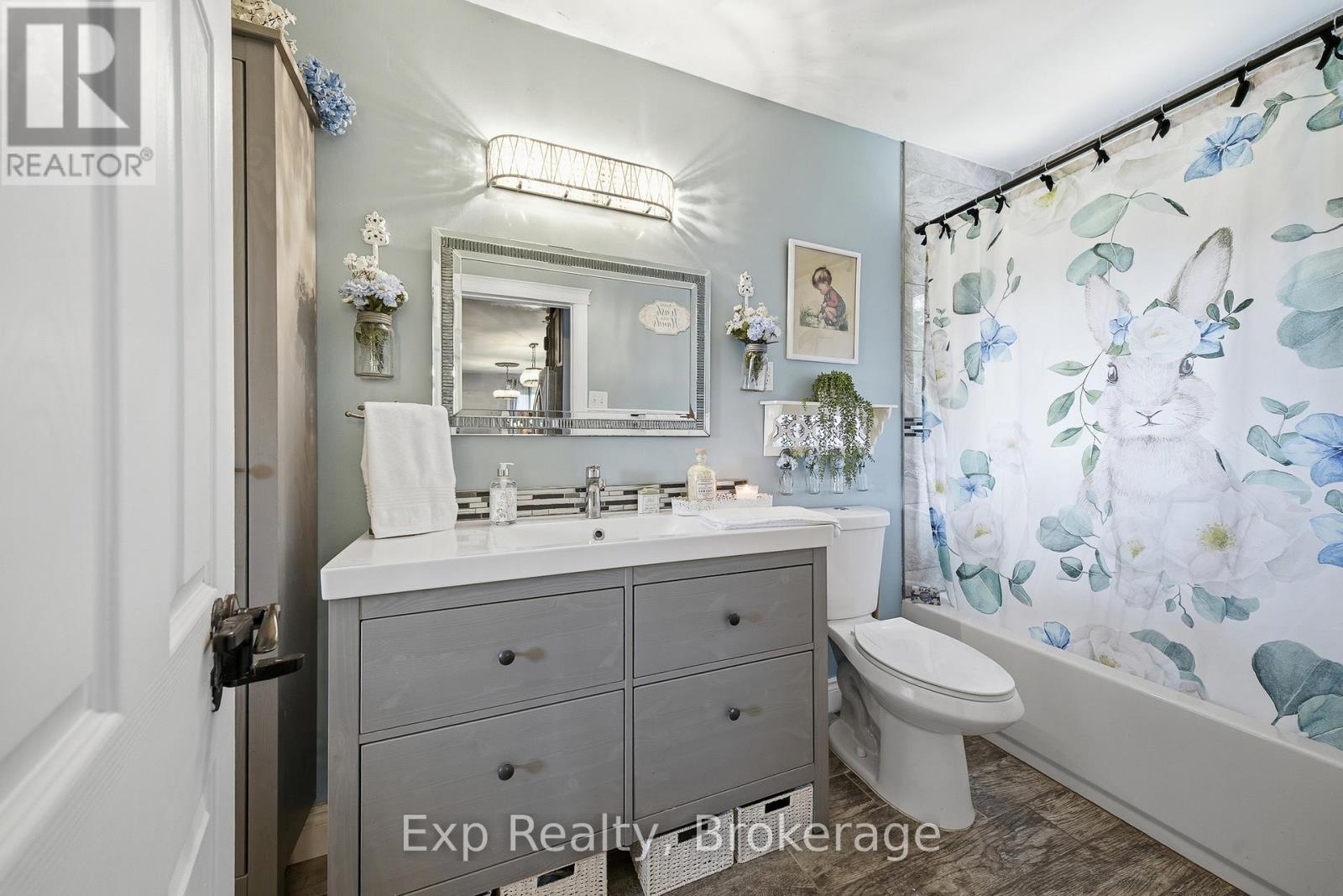 7497 CAVAN ROAD - 24