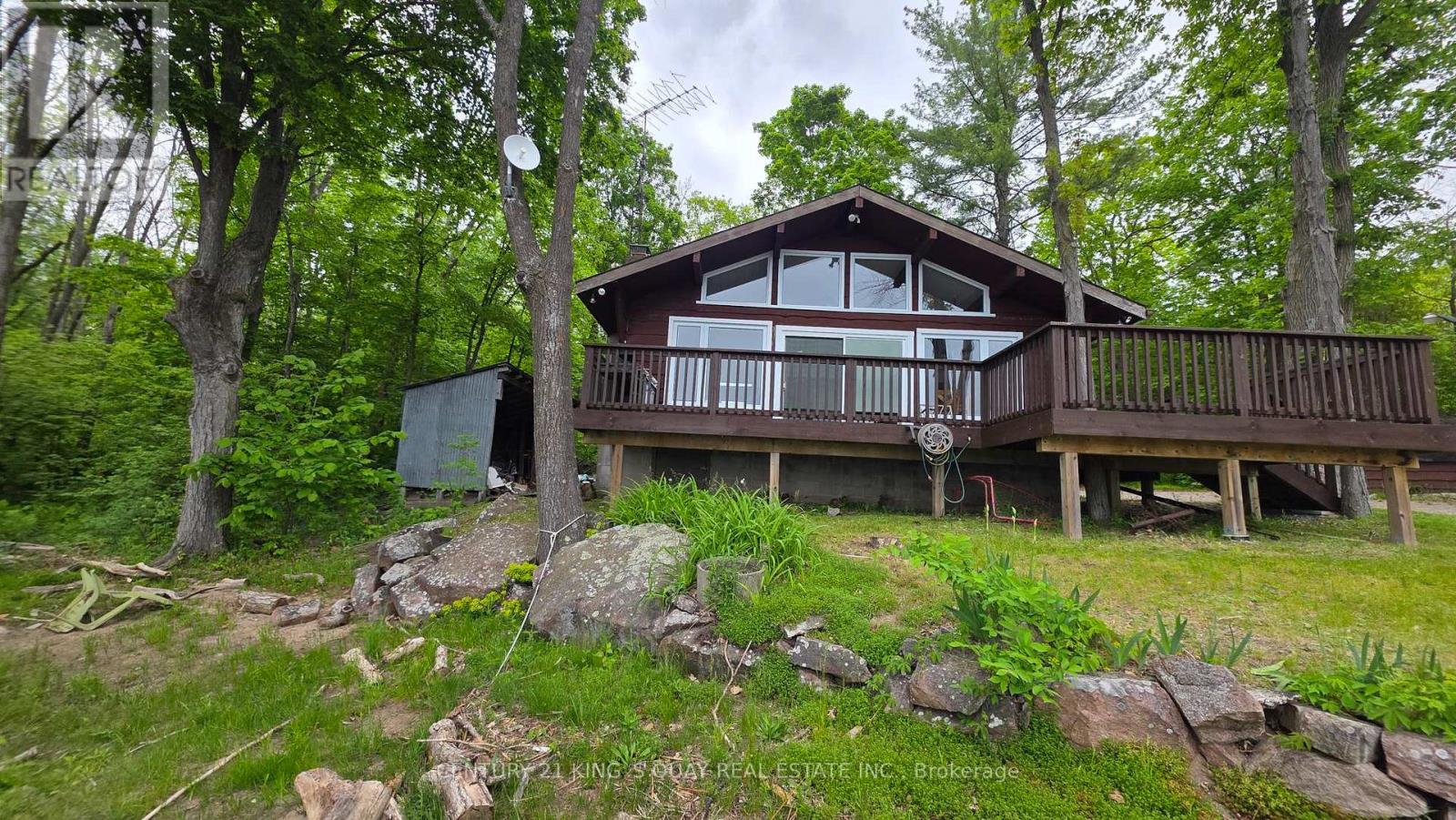 214 LAKEVIEW LANE - Image 3