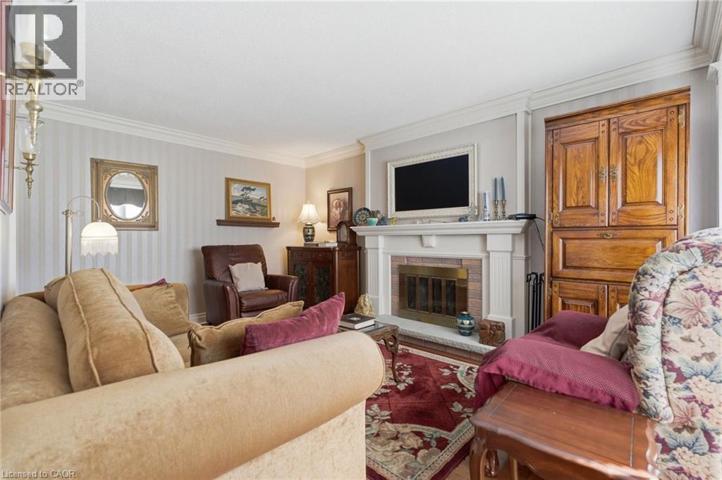2078 HUNTERS WOOD Drive - 20