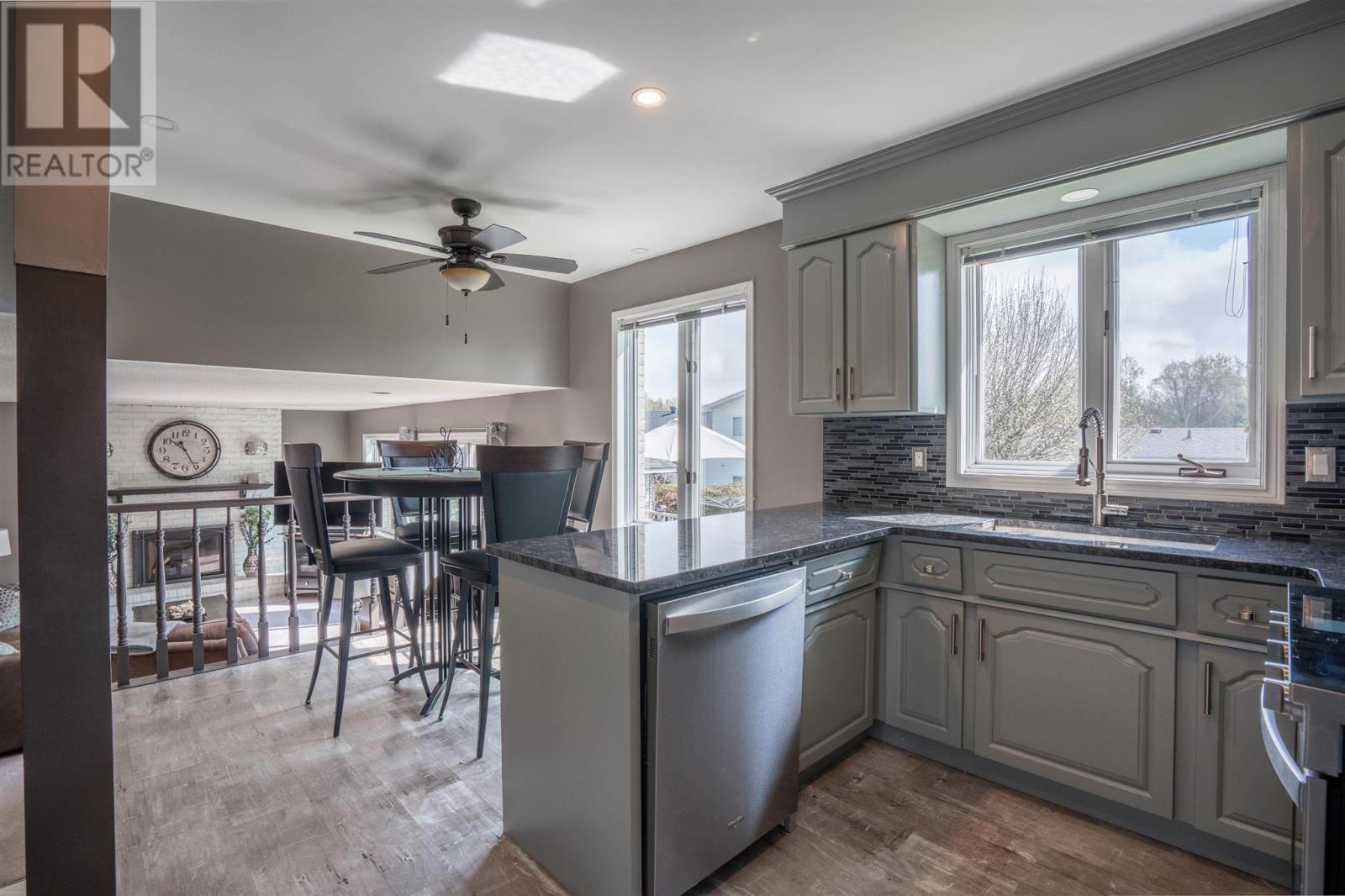 212 Promenade DR - 11