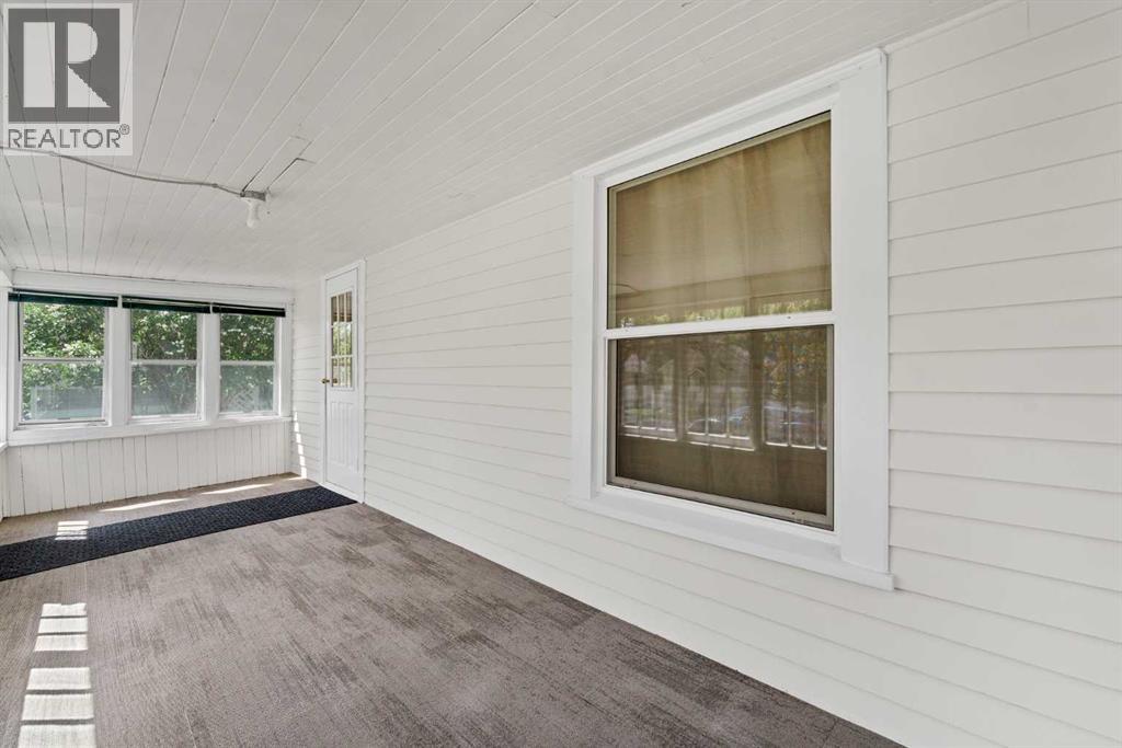 336 7 Street SE - photo 4