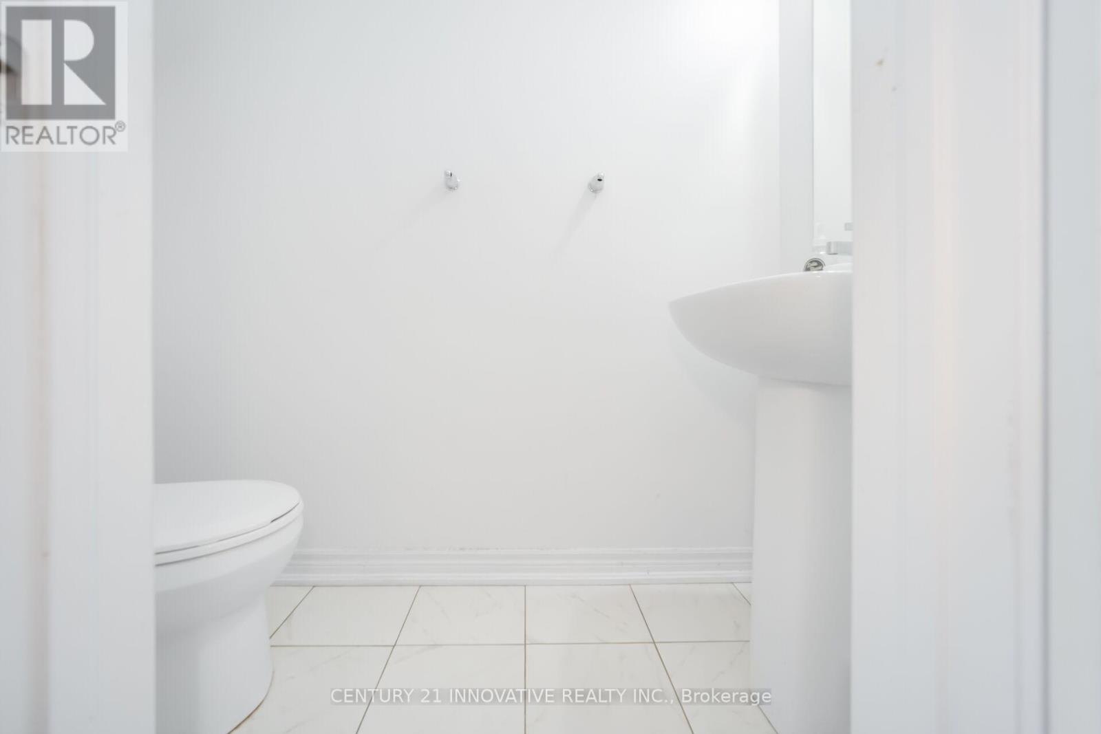 #4 624 REXDALE BOULEVARD - 16
