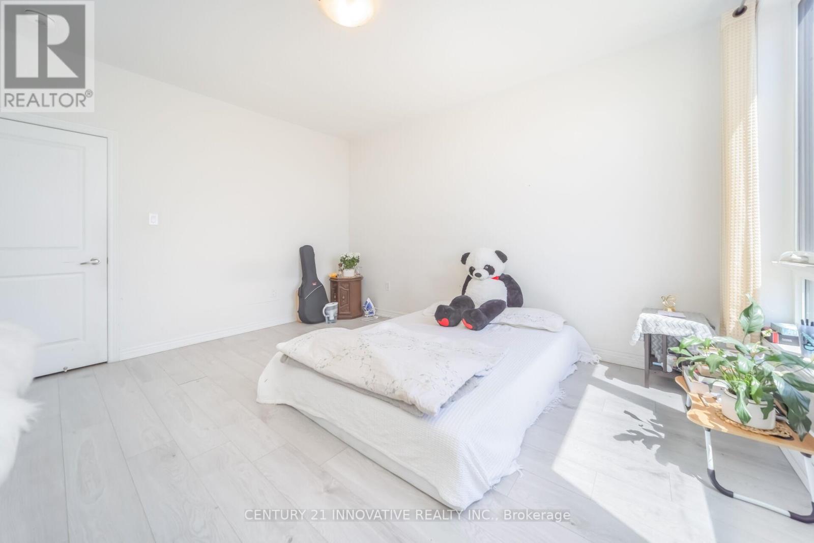 #4 624 REXDALE BOULEVARD - 20