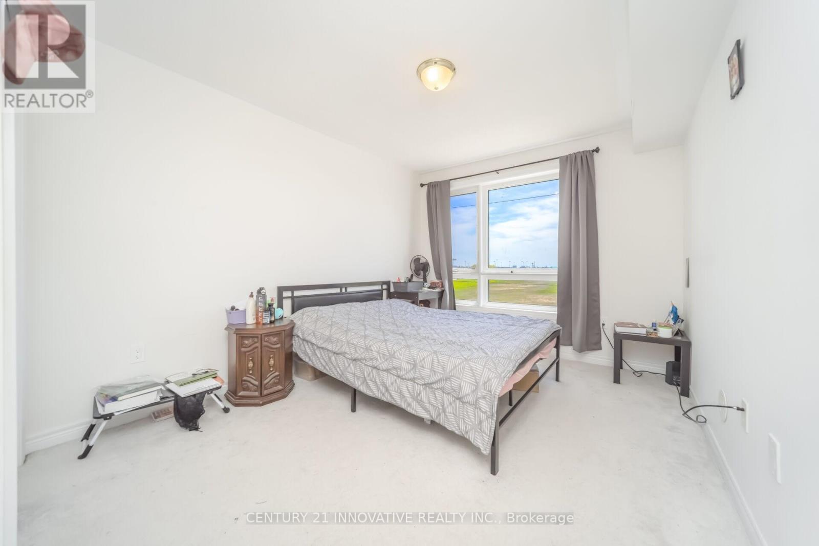 #4 624 REXDALE BOULEVARD - 25