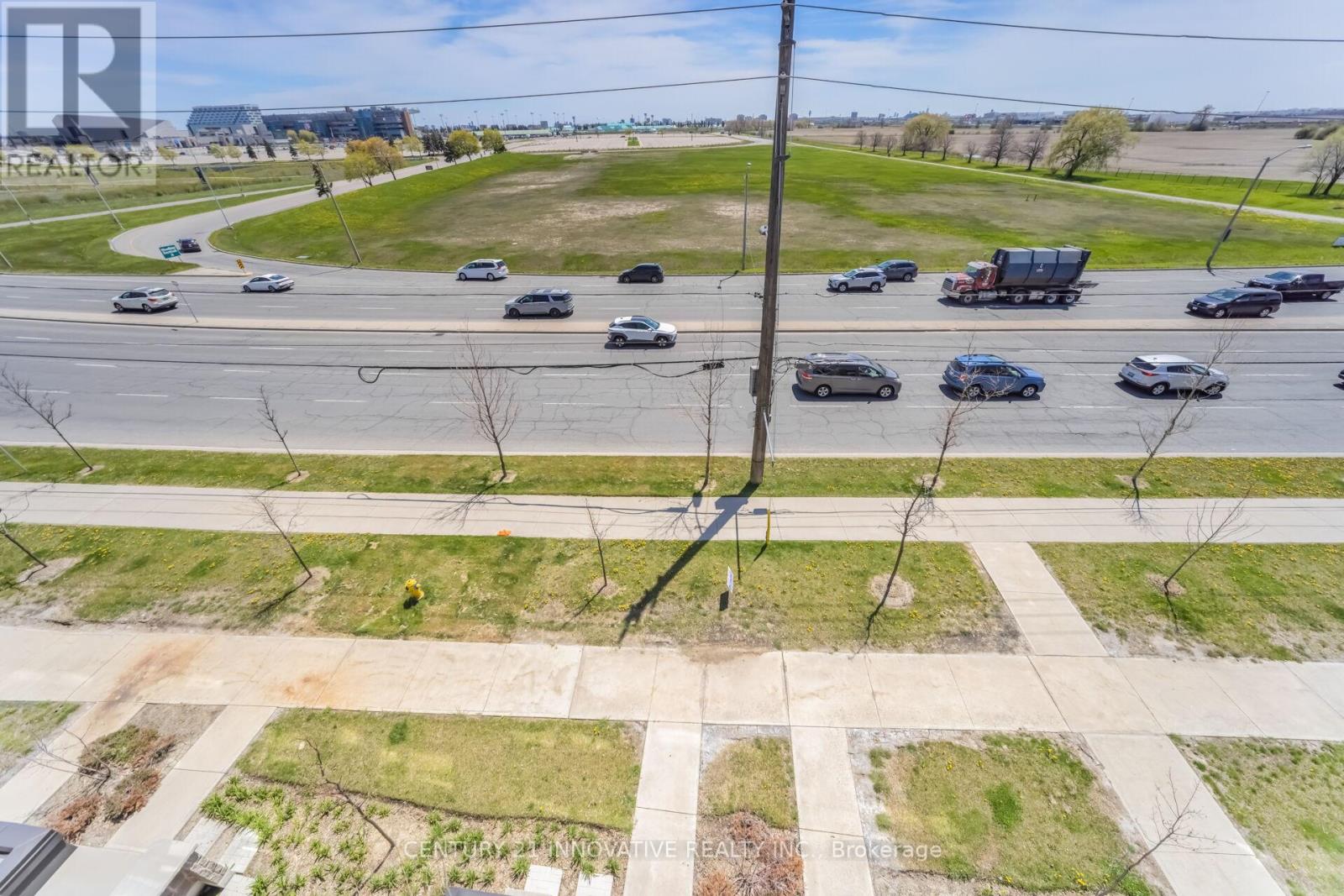 #4 624 REXDALE BOULEVARD - 29