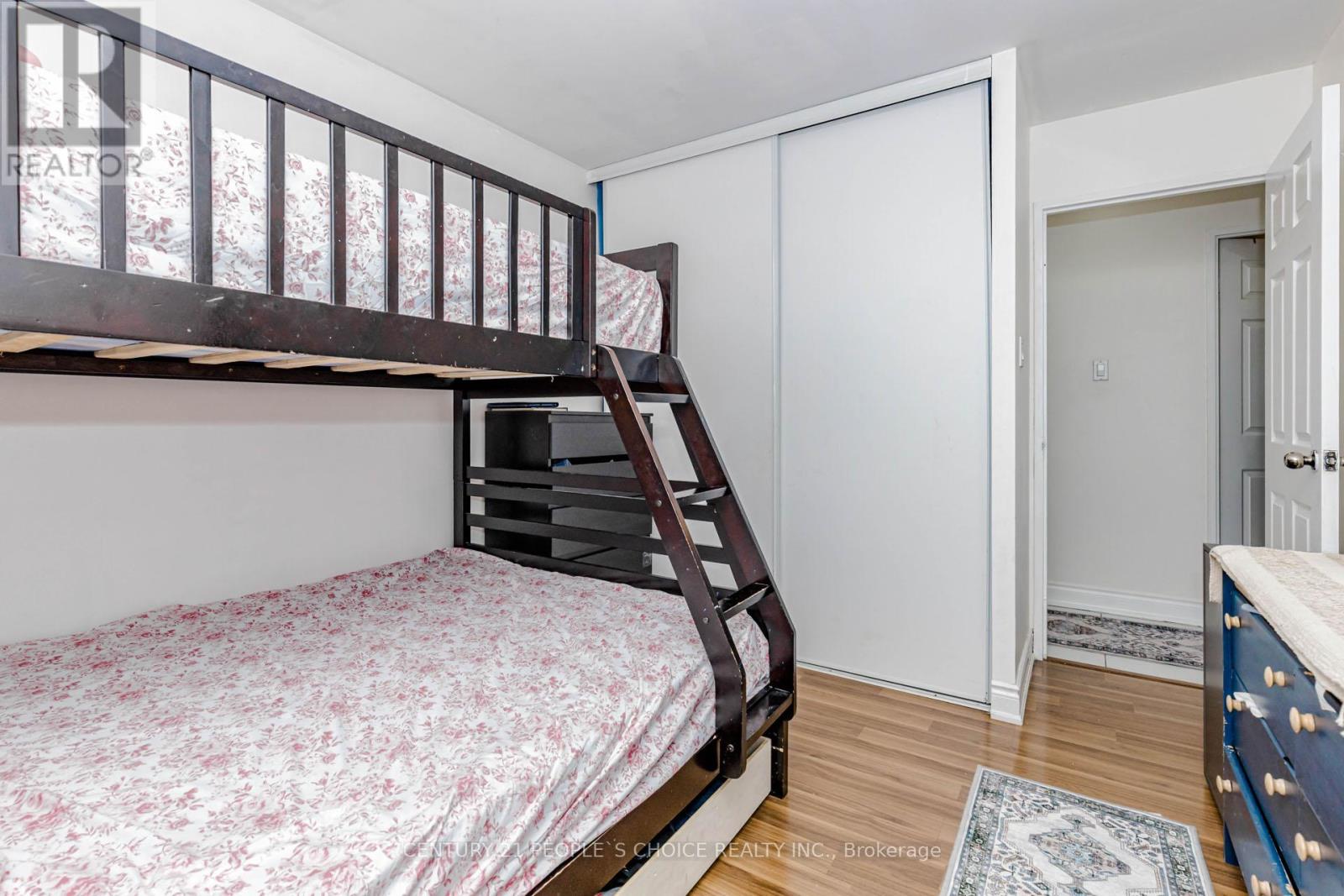 #906 3577 DERRY ROAD E - 34