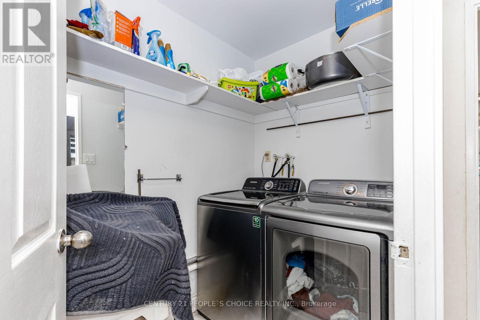 #906 3577 DERRY ROAD E - 35
