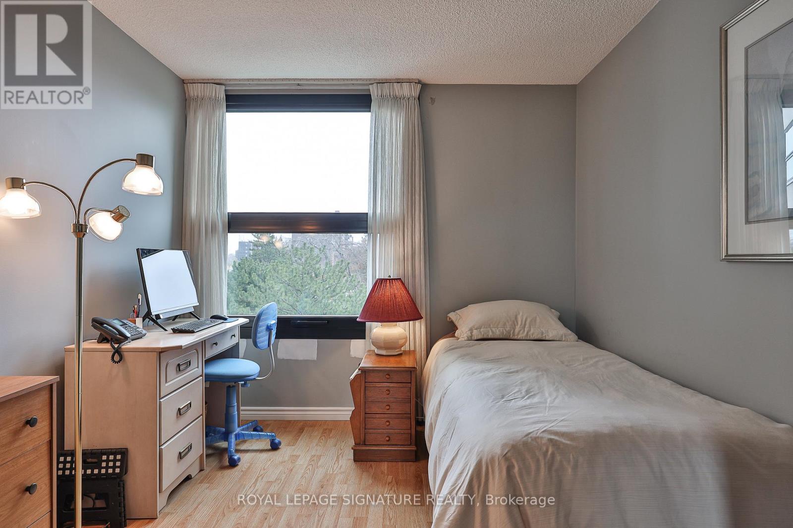 #404 1300 BLOOR STREET - 27