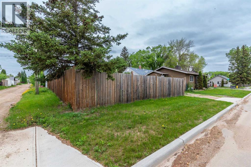 4801 42 Street - 24