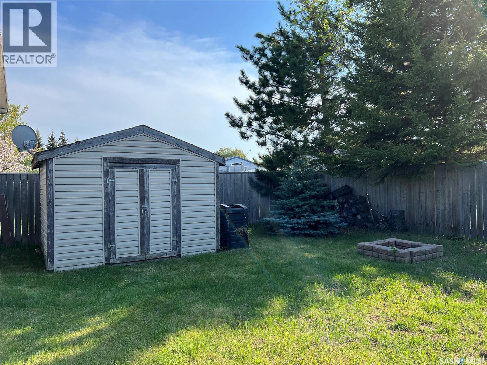 609 6th STREET E - 22