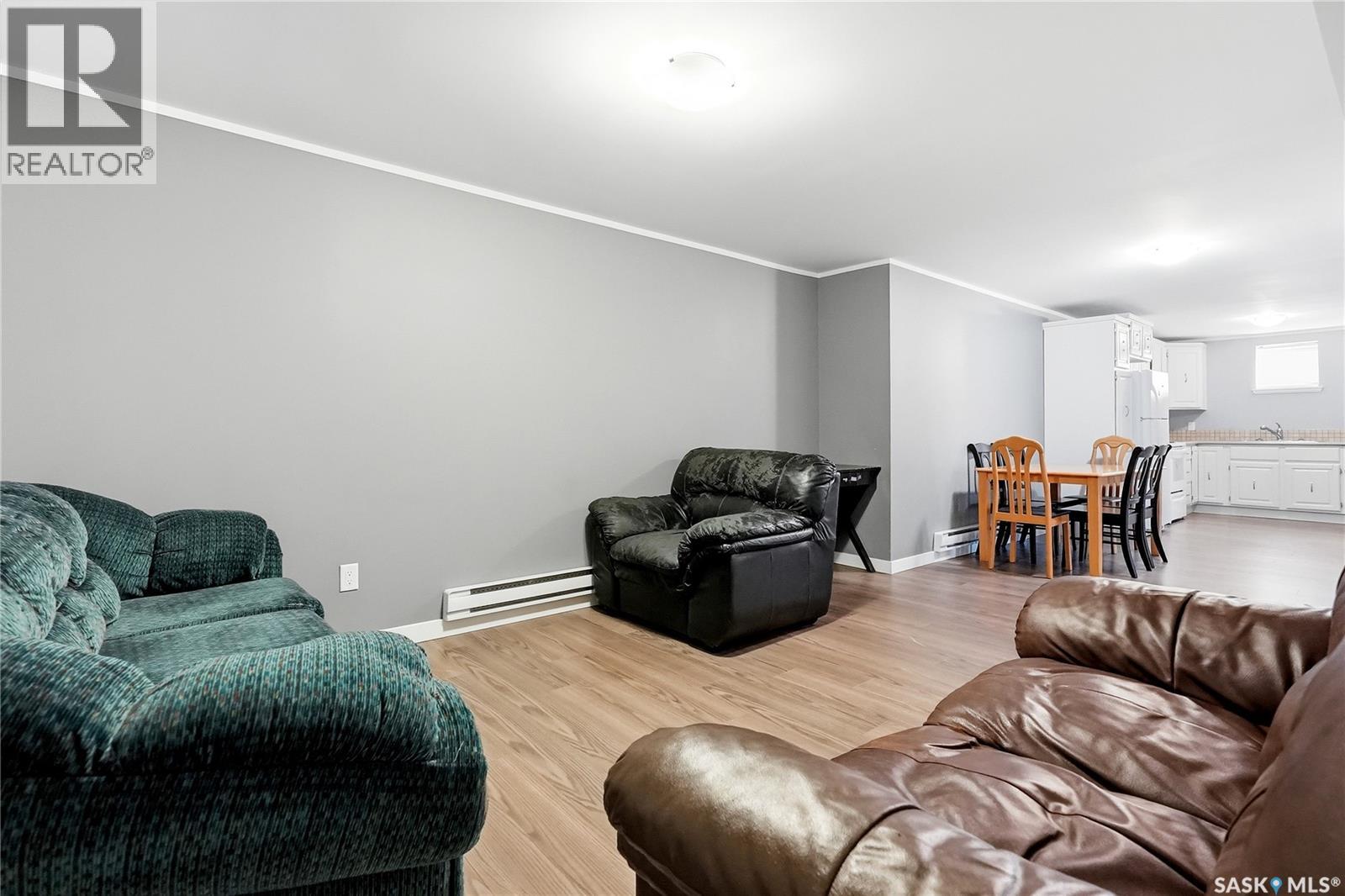 532 East PLACE - 26