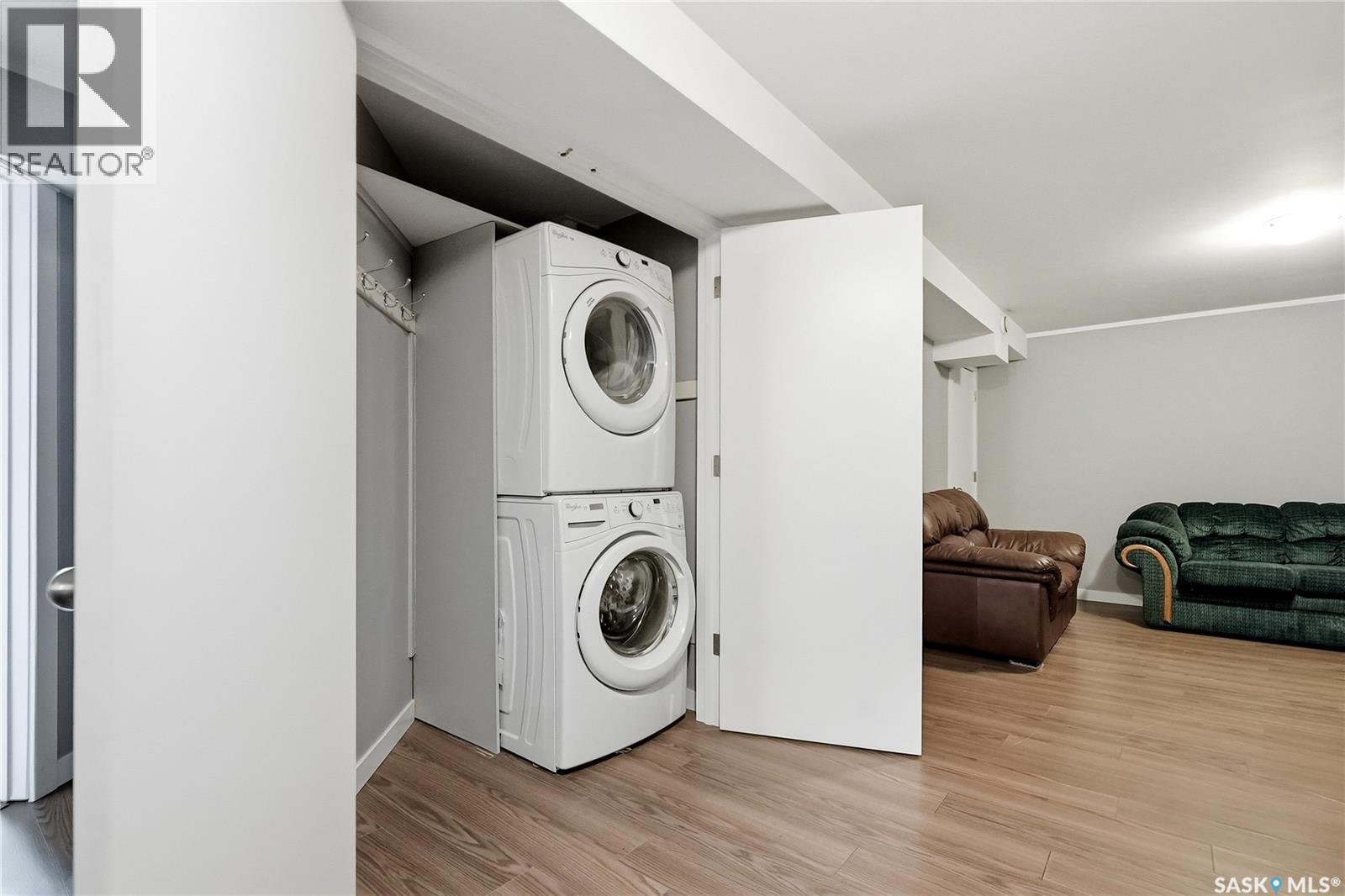 532 East PLACE - 37