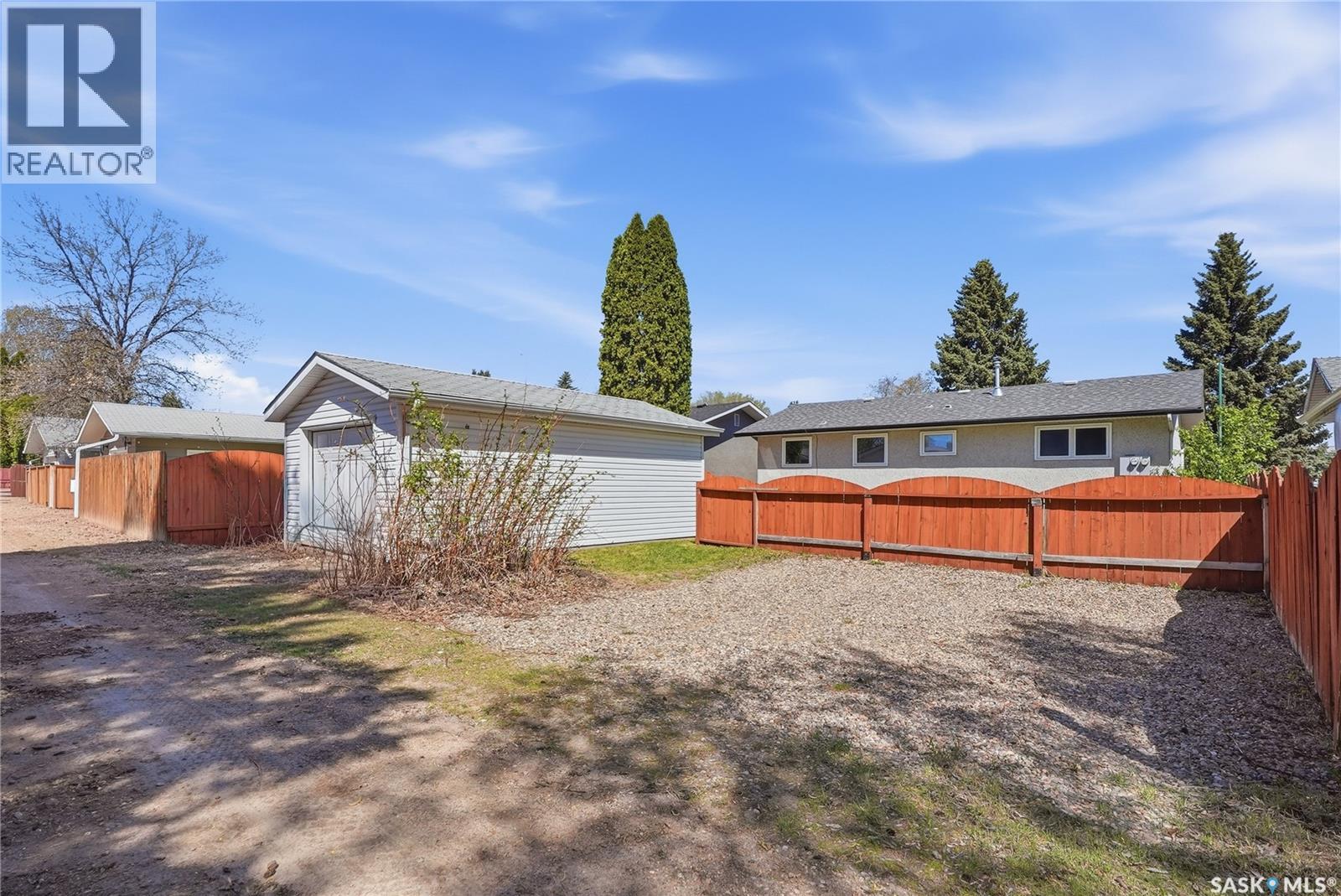532 East PLACE - 47