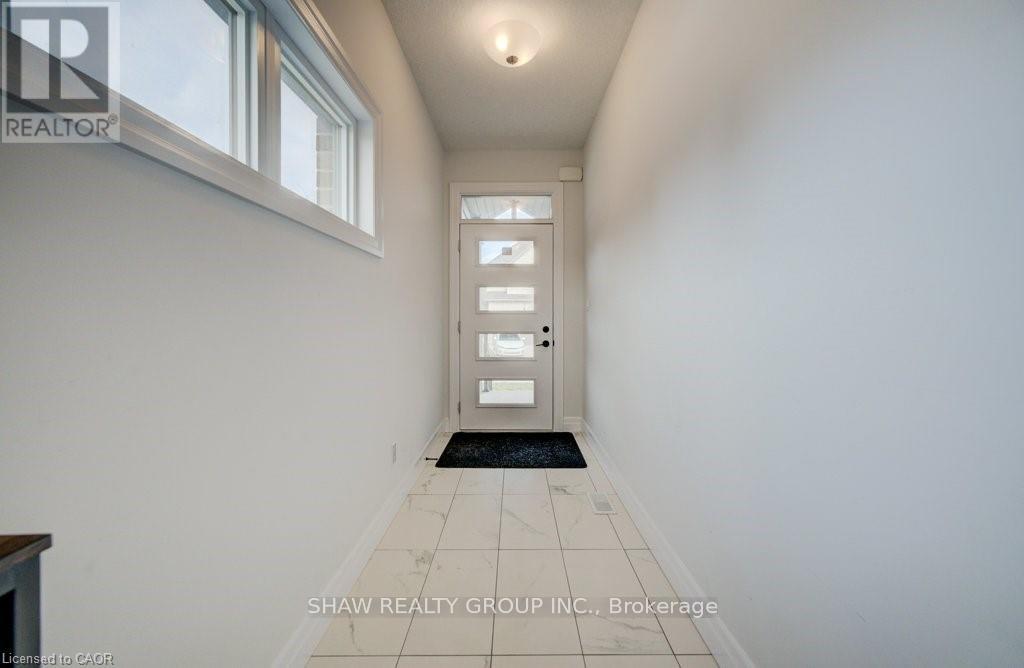 #19 32 FAITH STREET - 5