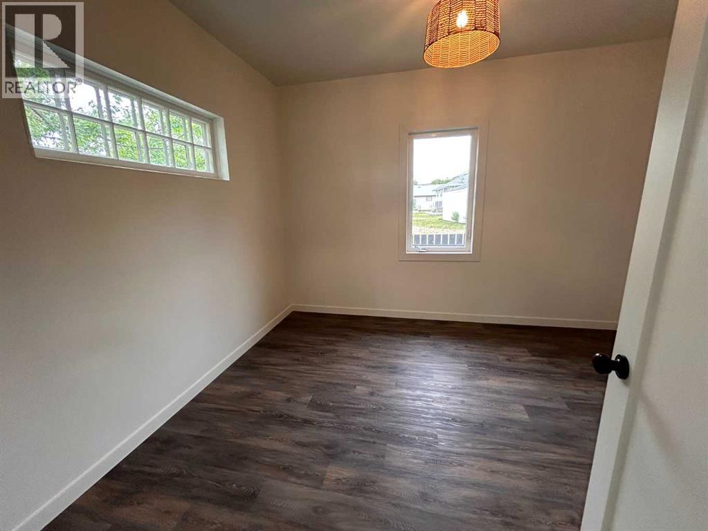 10826 103A Street - 20