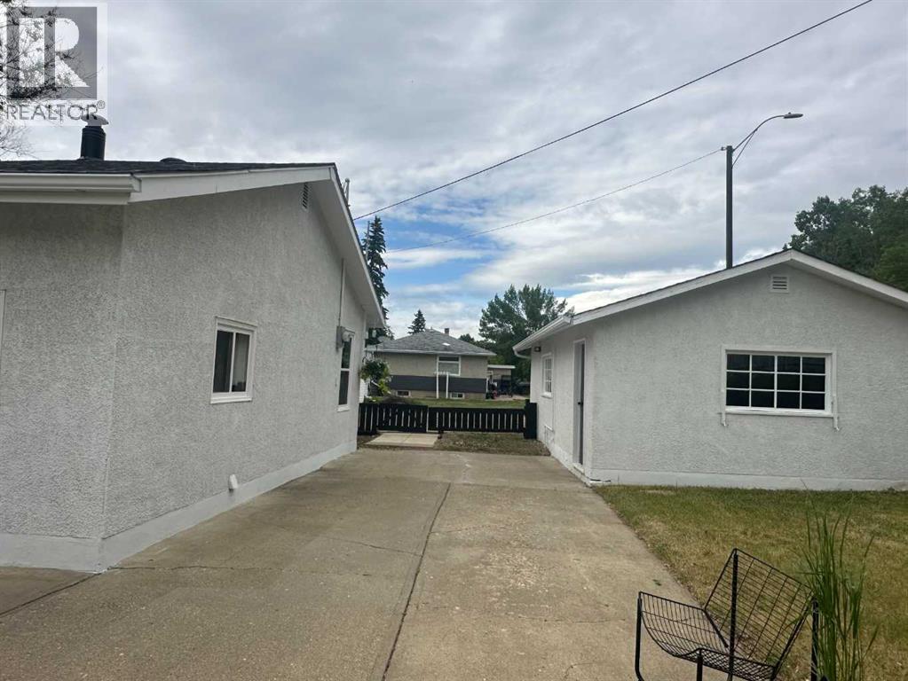 10826 103A Street - 7