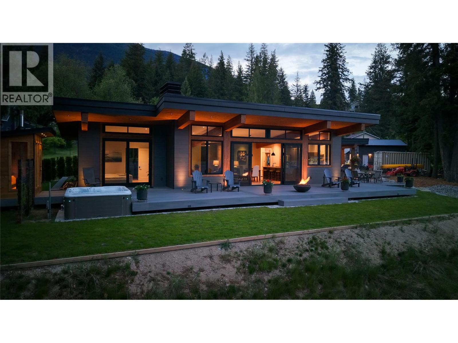 7642 Highway 3A - 2