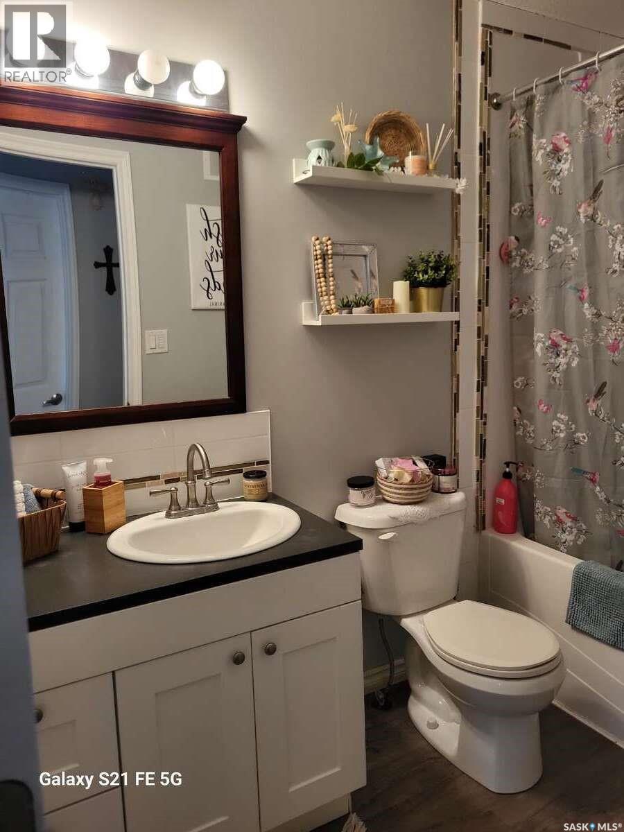 210 Douglas PLACE — photo 10