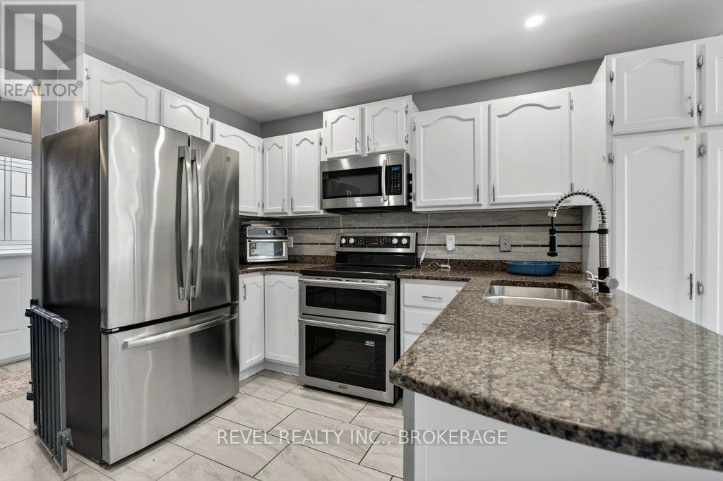 1278 HUMBERSIDE DRIVE - 16