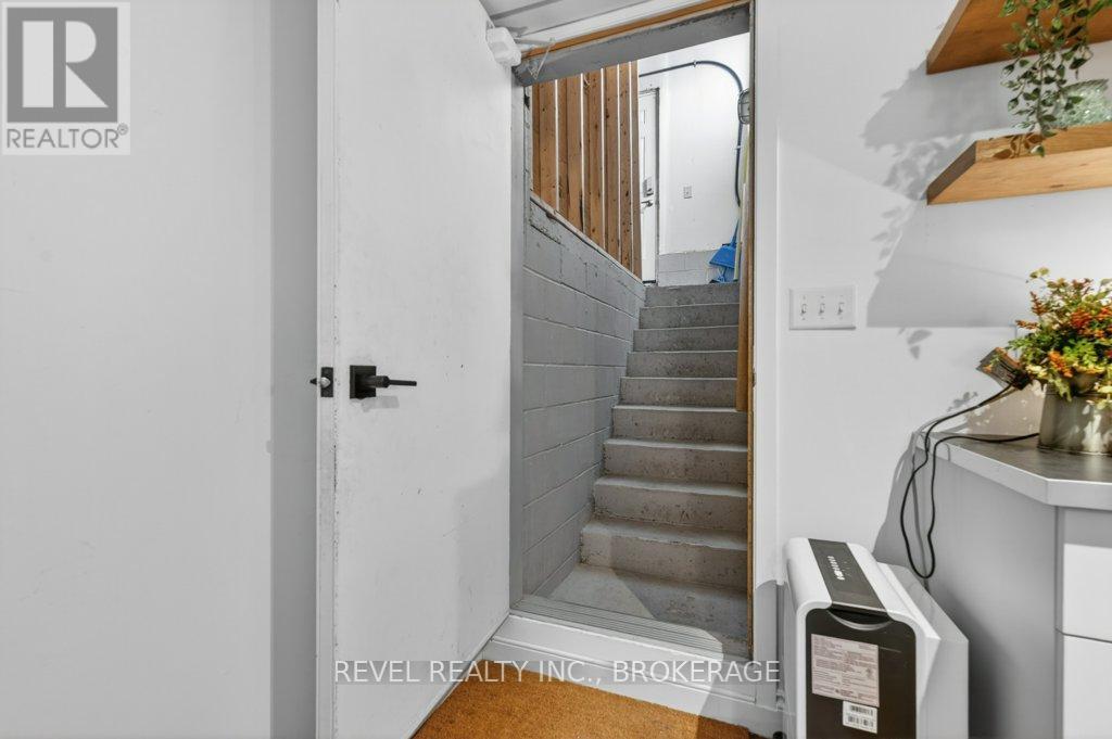 1278 HUMBERSIDE DRIVE - 26