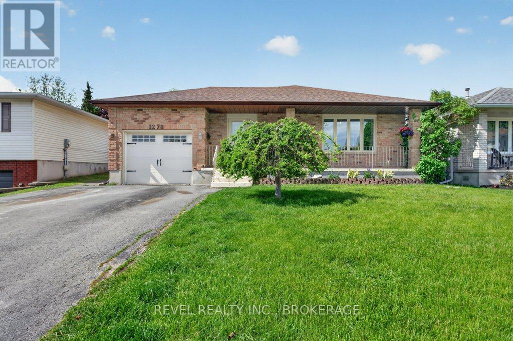 1278 HUMBERSIDE DRIVE - 4