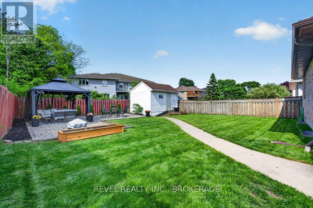 1278 HUMBERSIDE DRIVE - 41