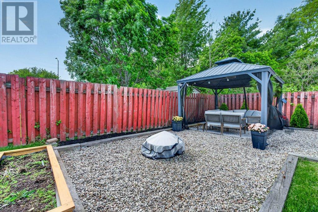 1278 HUMBERSIDE DRIVE - 42