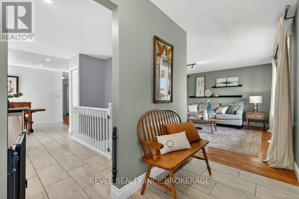 1278 HUMBERSIDE DRIVE - 7