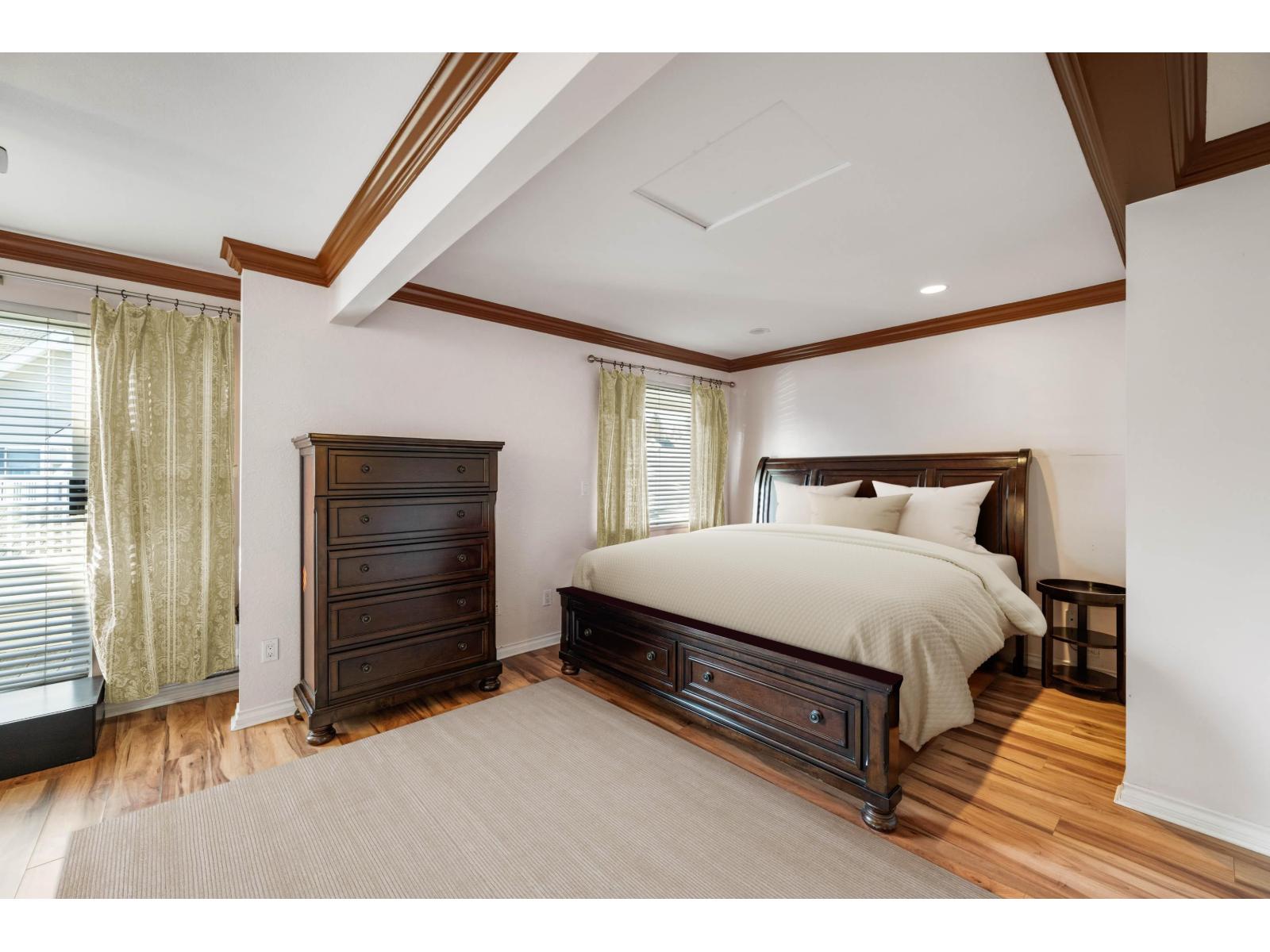 57 13918 58 AVENUE, Surrey