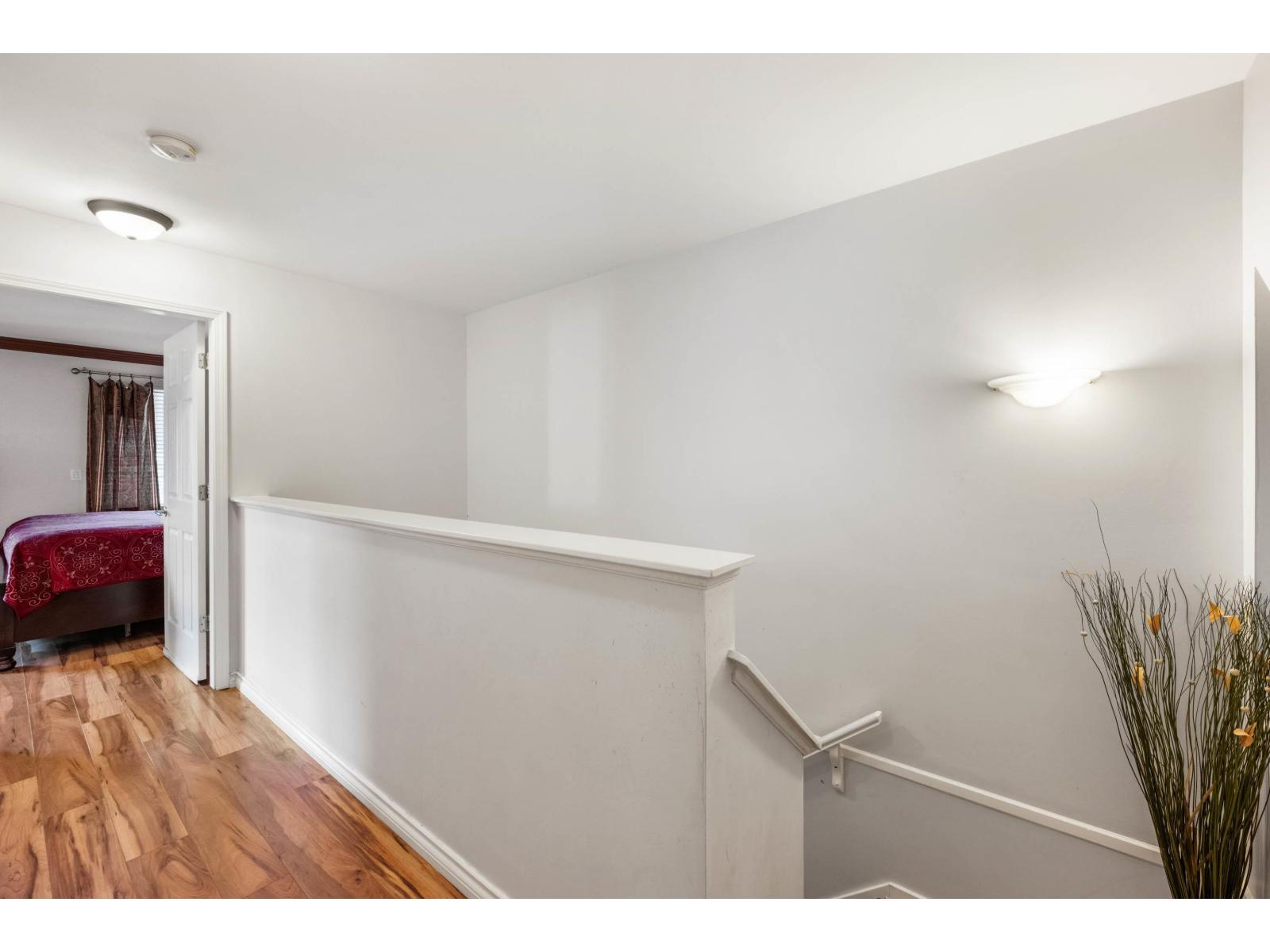 57 13918 58 AVENUE, Surrey