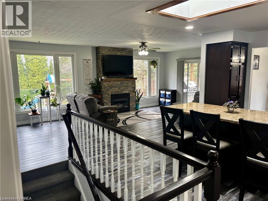 3-bedroom home for sale at 5 BALTIC Circle, Waterford ON · photo 10 of 24