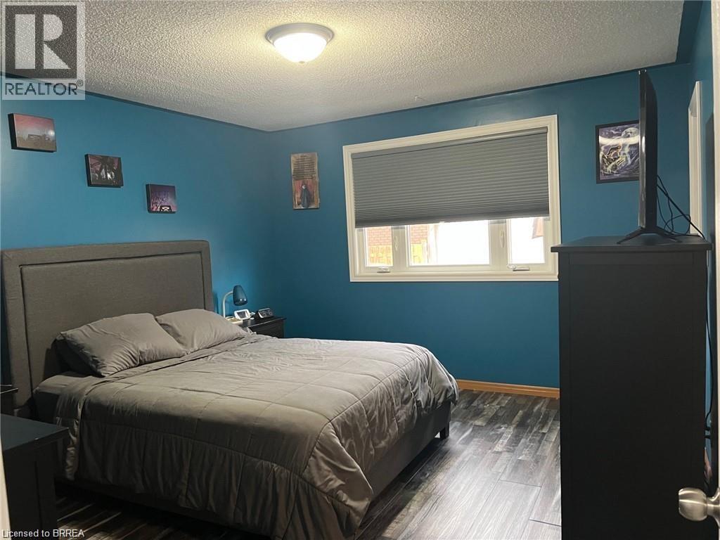 3-bedroom home for sale at 5 BALTIC Circle, Waterford ON · photo 14 of 24