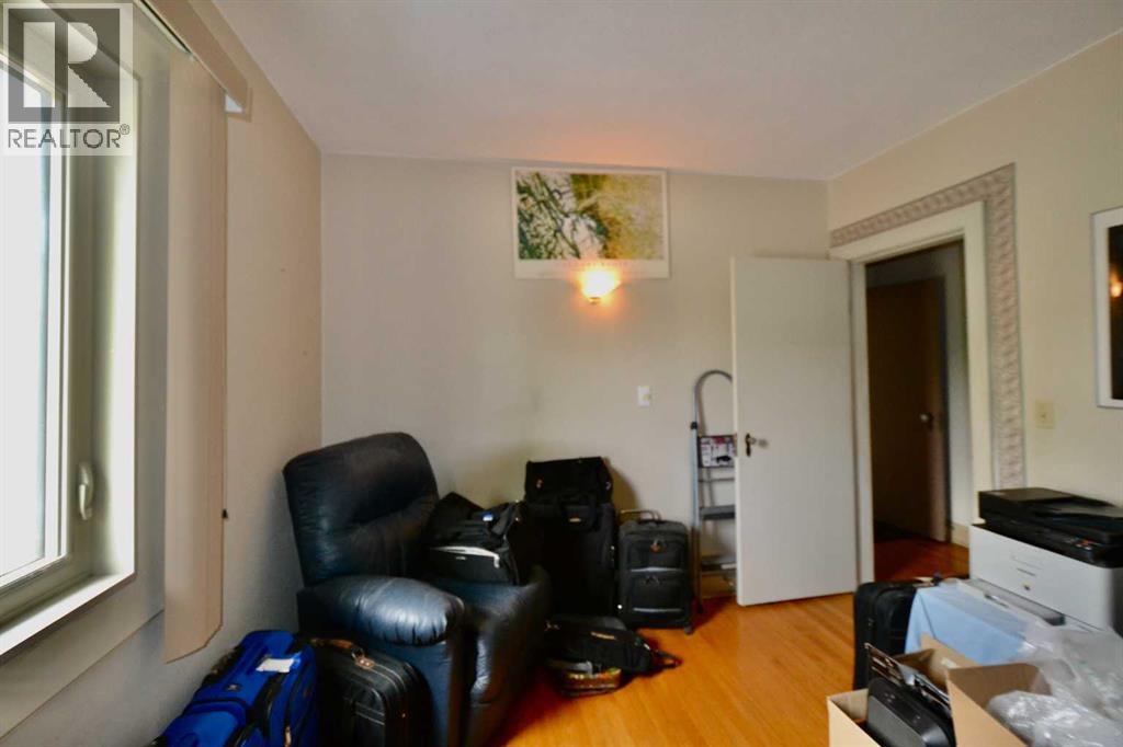 308 Walsh Avenue — photo 14