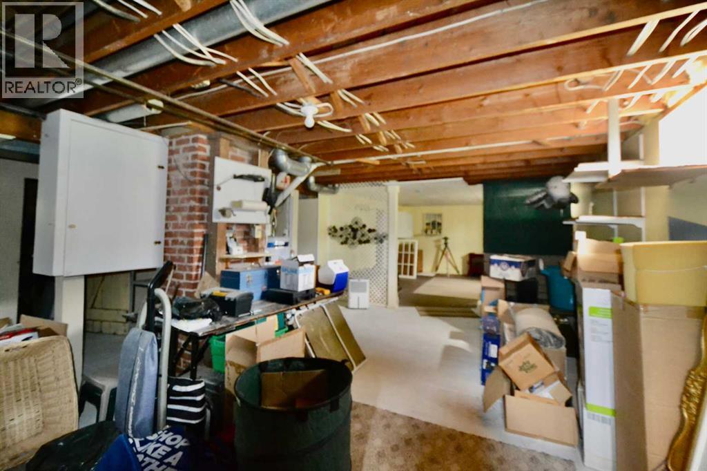 308 Walsh Avenue — photo 24