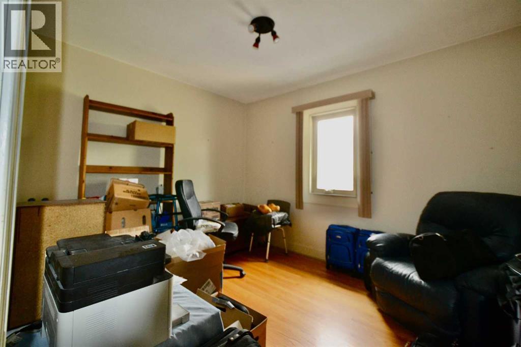 Den on main - could be used as a bedroom
