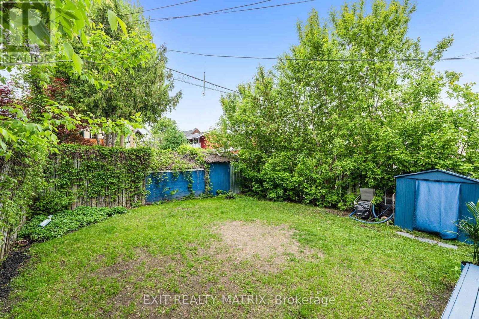 235-237 GUIGUES AVENUE - 28