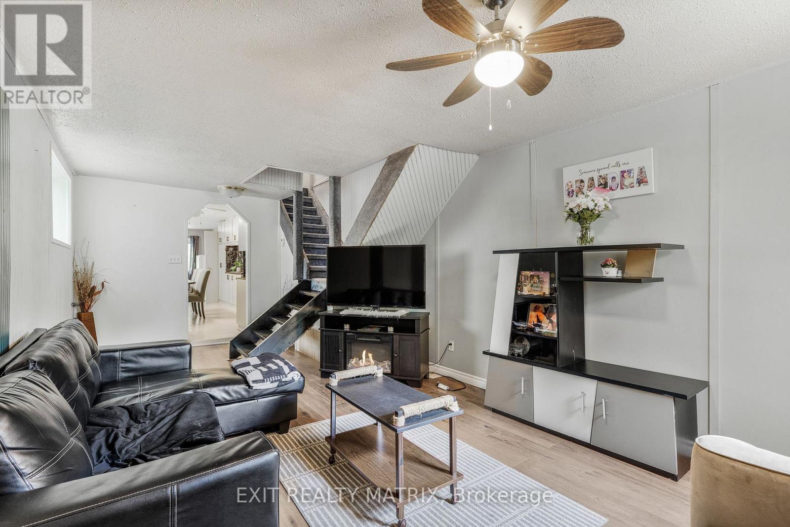 235-237 GUIGUES AVENUE - 4