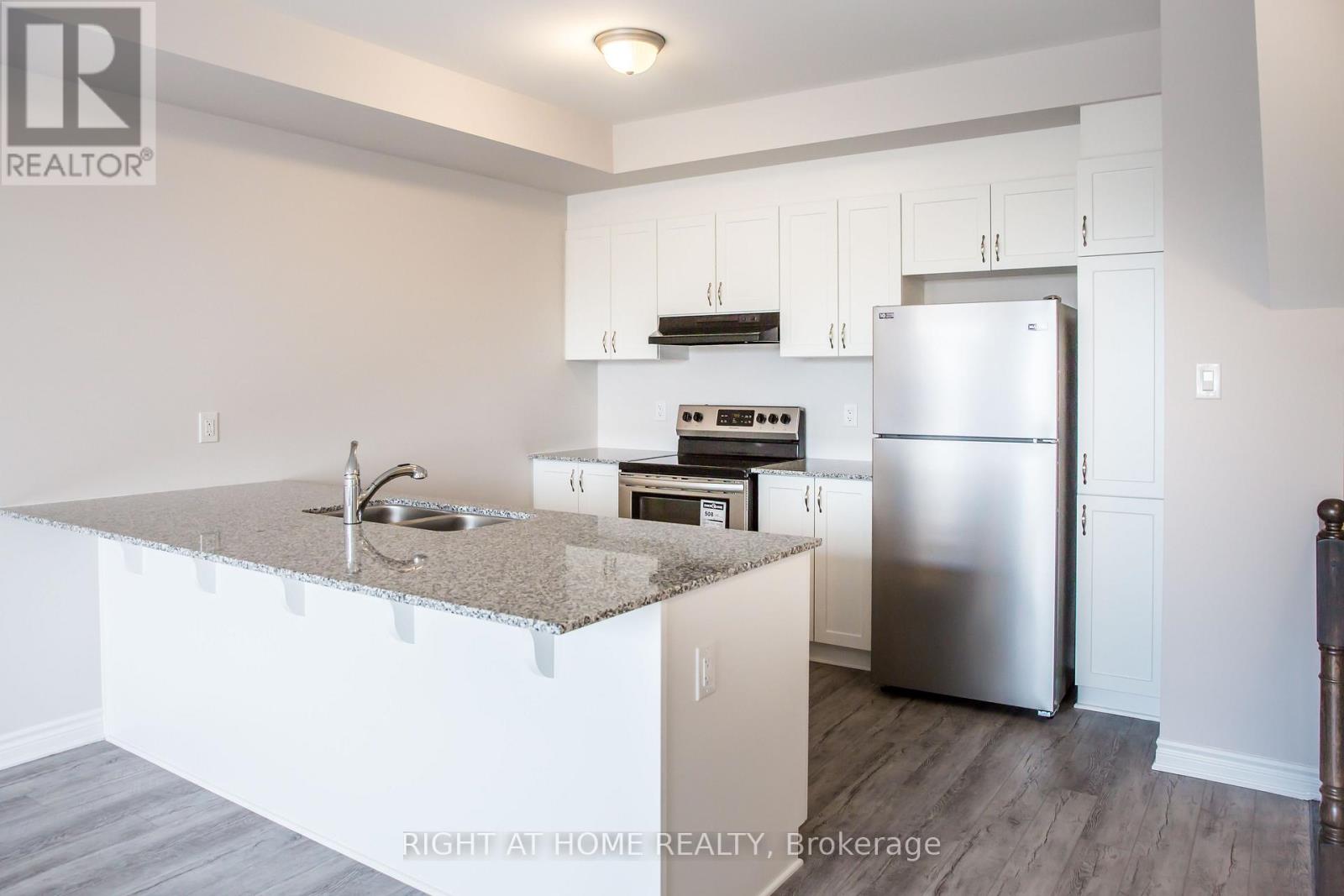 2 Bed, 1 Bath House for Rent in Ottawa – 561 OZAWA PRIVATE, Ottawa – MLS# X13223324 - Image 7