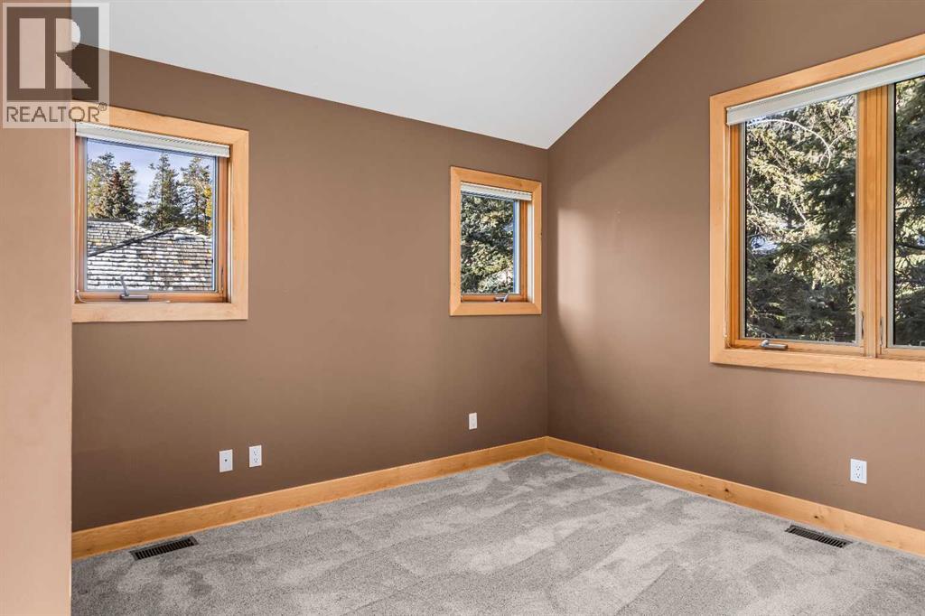 #4 124 Silvertip Ridge - 40