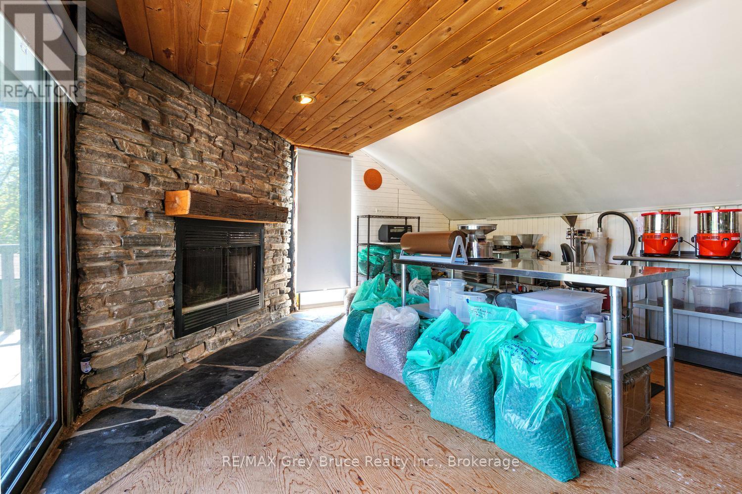 127 CRAWFORD DRIVE - 24