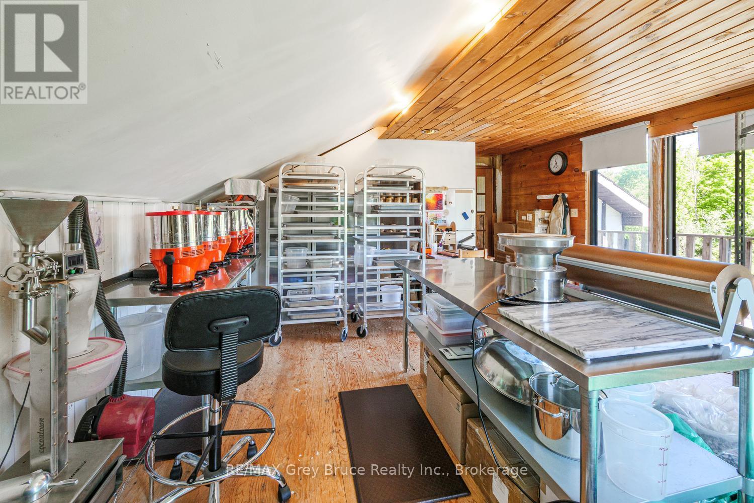 127 CRAWFORD DRIVE - 27