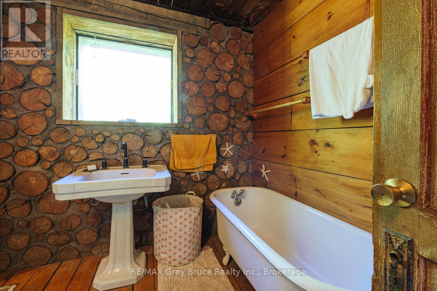 127 CRAWFORD DRIVE - 31