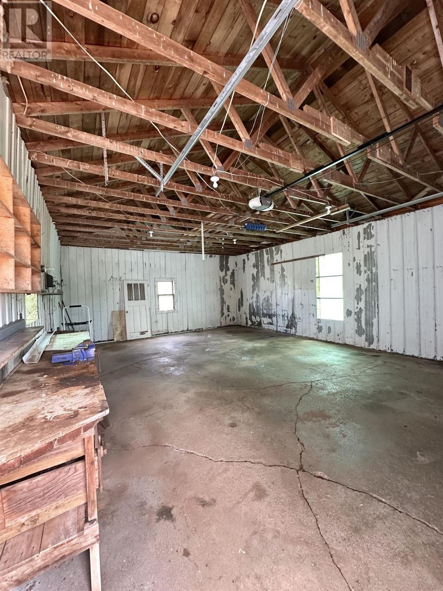 358 COUNTY LINE Road - 33