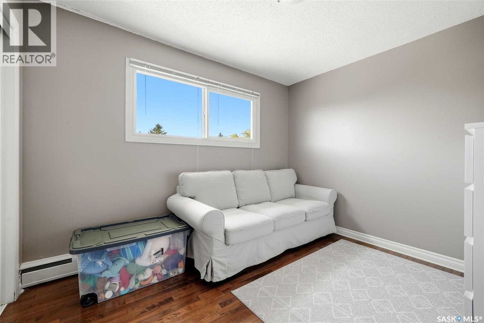 #23 1811 8th AVENUE N - 16