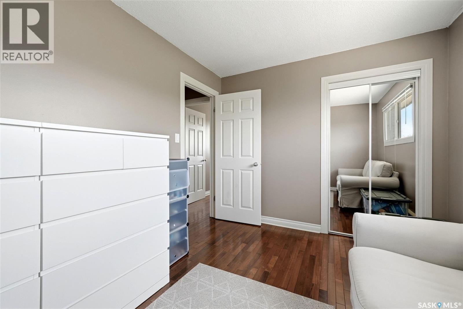 #23 1811 8th AVENUE N - 17